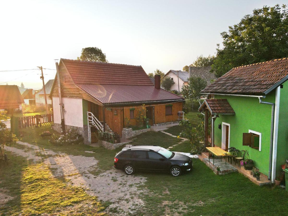 Apartmán Ivona - Kuca Za Odmor Perusic - Stara Lika Exteriér fotografie